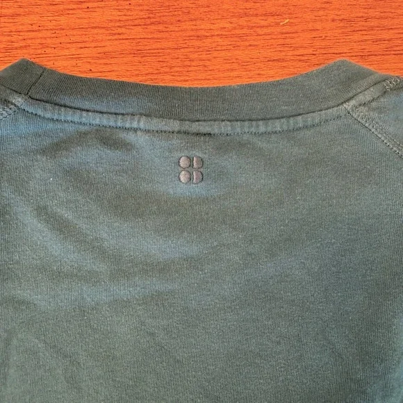 Sweaty Betty After Class Sweatshirt Blue XL Thumbholes Crop Athleisure - Picture 8 of 9